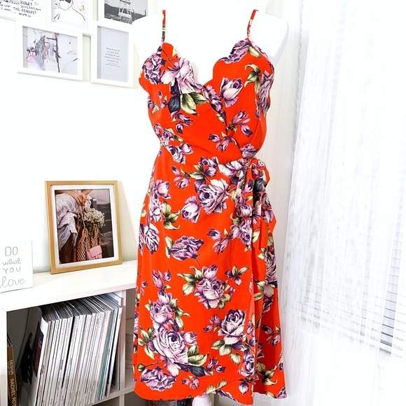 Monteau Dresses & Skirts - Monteau Los Angeles Spaghetti Strap Cocktail Dress